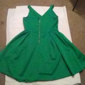 Green mid high summer dress size (14)$40.00